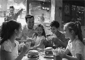 From Reservations to Raving Fans: SMS Marketing for Restaurants & Hospitality in 2025